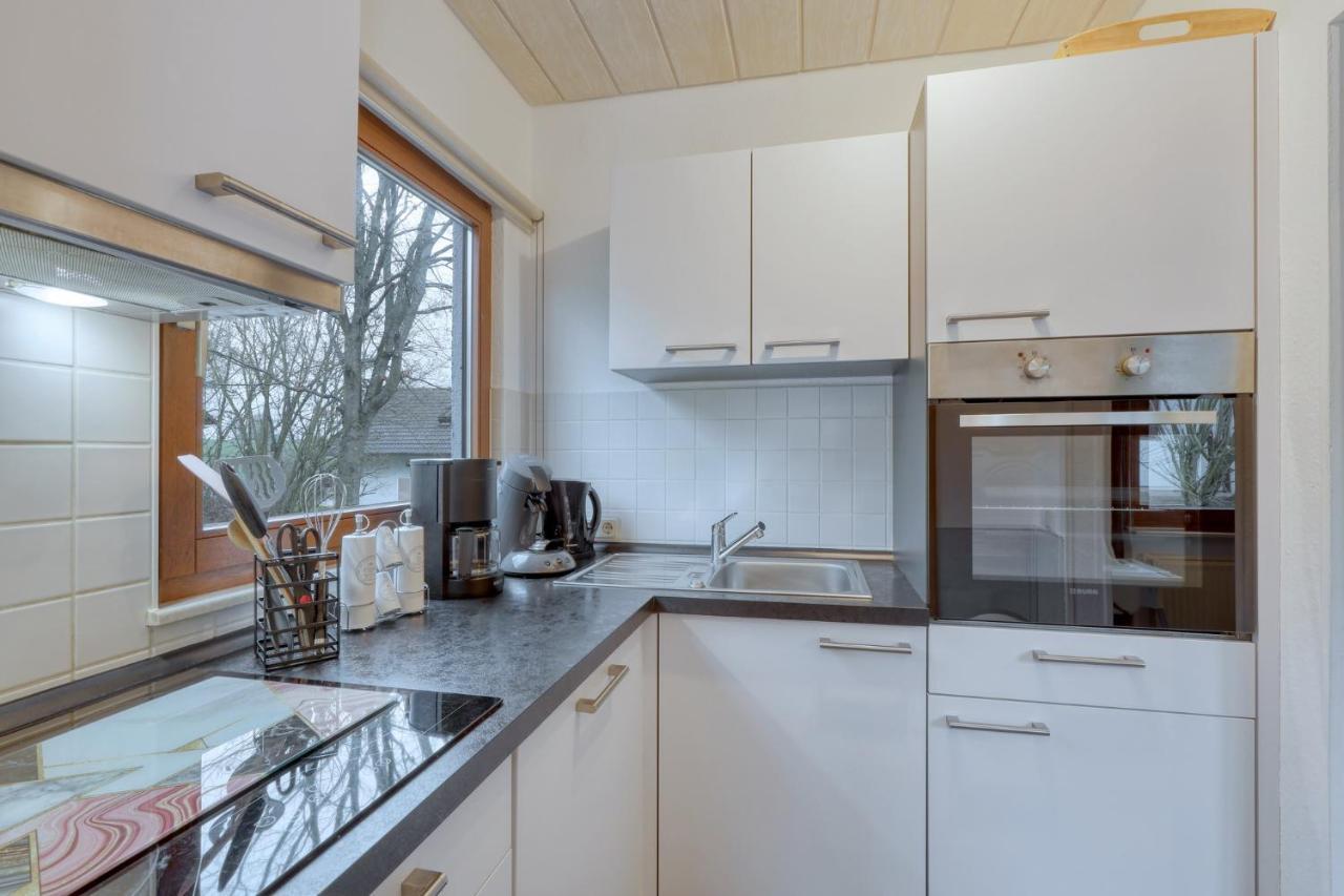 Seepark Kirchheim Ferienhaus Bei Diane Mit Sauna Bagian luar foto