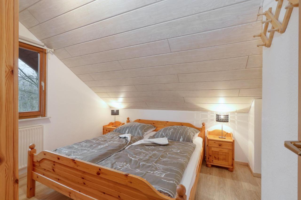 Seepark Kirchheim Ferienhaus Bei Diane Mit Sauna Bagian luar foto