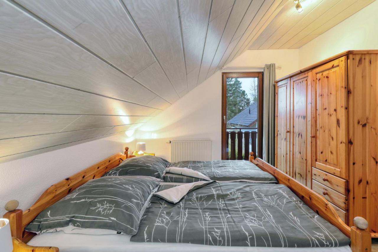 Seepark Kirchheim Ferienhaus Bei Diane Mit Sauna Bagian luar foto
