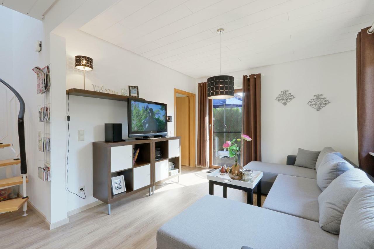 Seepark Kirchheim Ferienhaus Bei Diane Mit Sauna Bagian luar foto